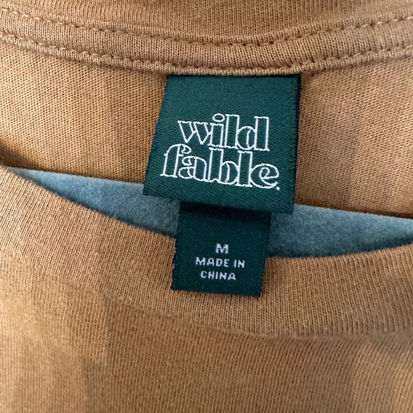 Cropped Tank Top - Picture 3 of 4